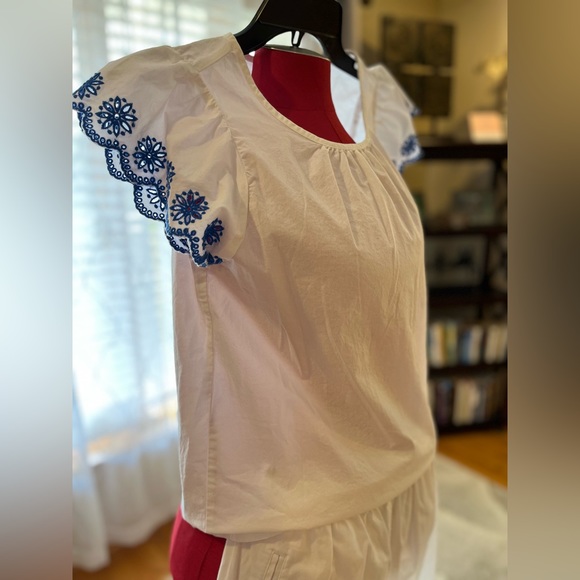 J.Crew embroidered flutter sleeve blouse, stretch cotton poplin, Extra Small. - Picture 5 of 15